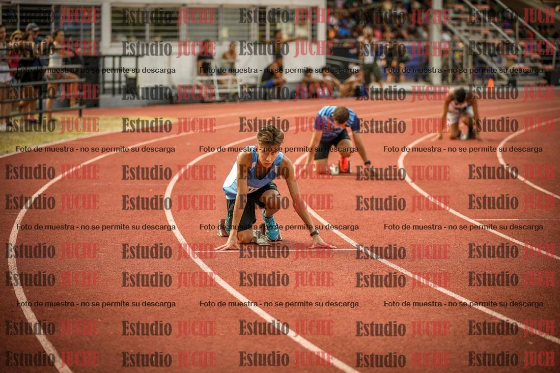 Fotos de los 400 m llanos de varones