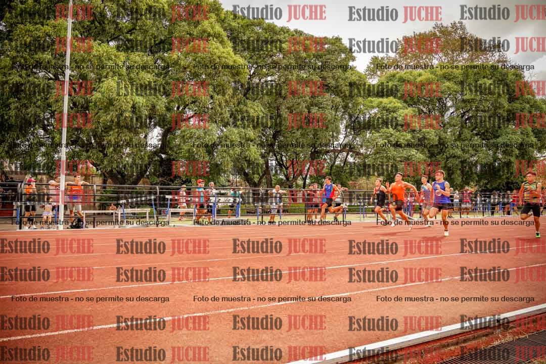 Fotos de los 100 m llanos de varones