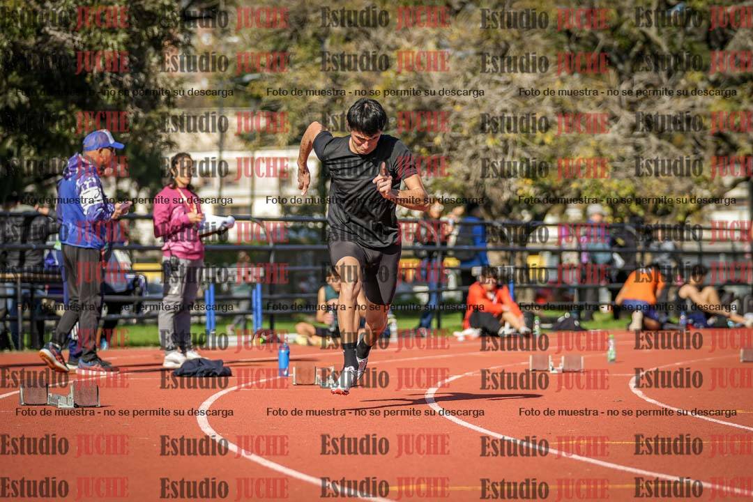 Fotos de los 200 m llanos de varones