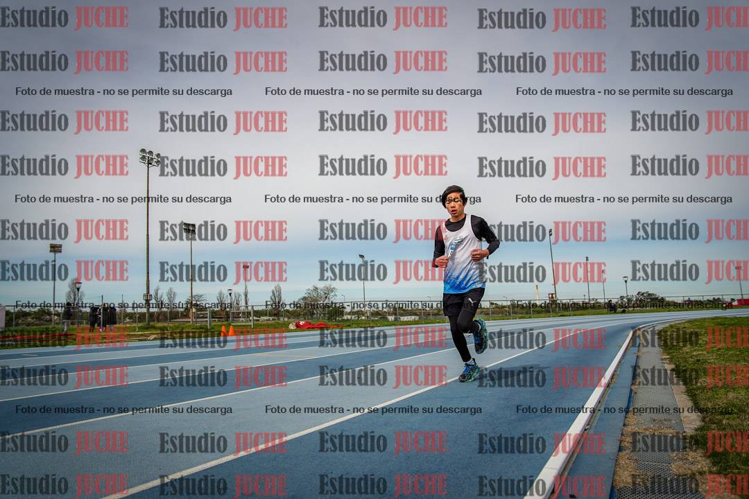 Fotos de los 800 m llanos de varones - U14