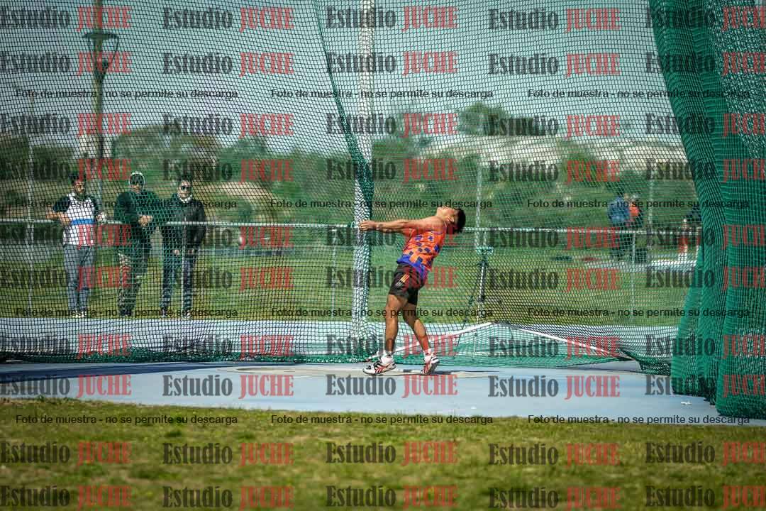 Fotos del lanzamiento de martillo de varones