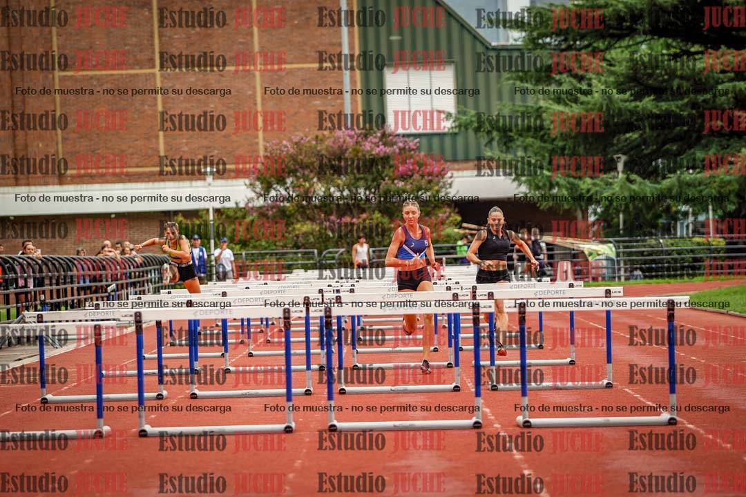 Fotos de los 100 m con vallas de mujeres