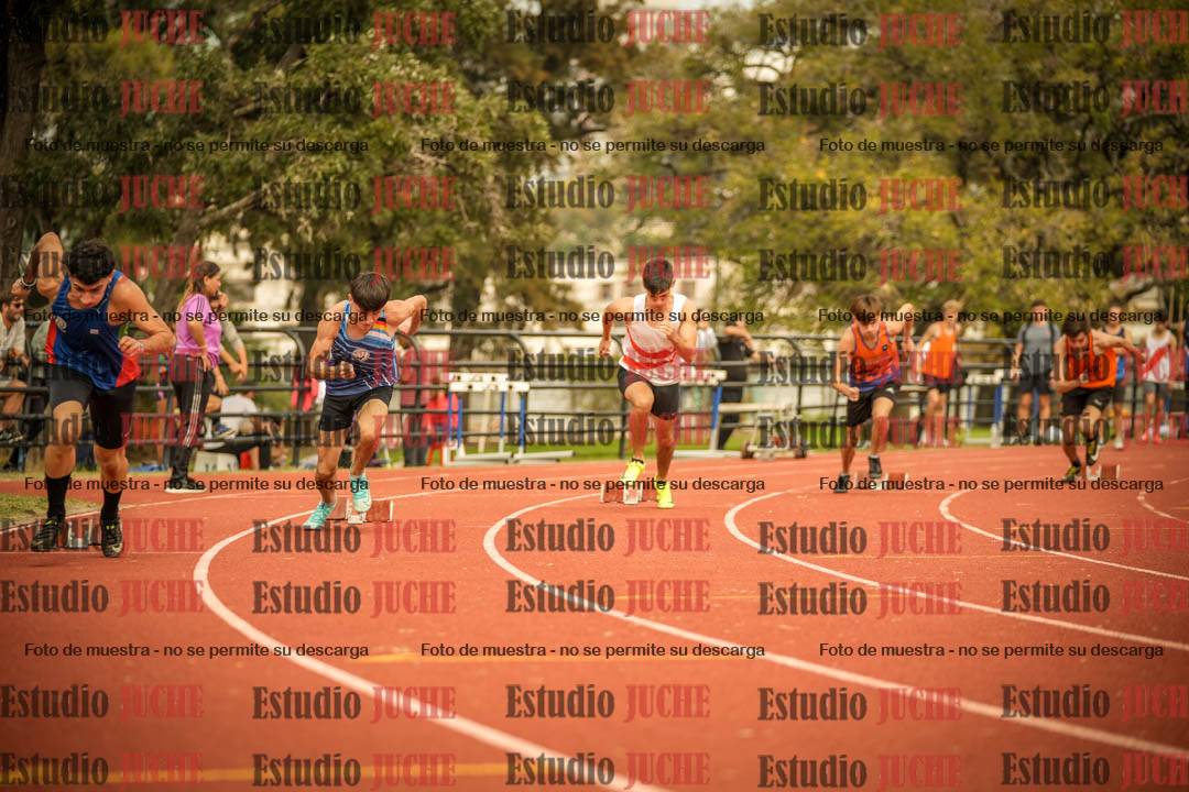 Fotos de los 200 m llanos de varones