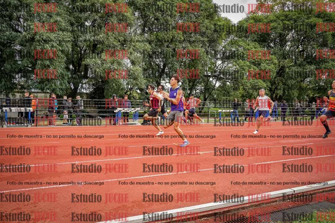 Fotos de los 100 m llanos de varones