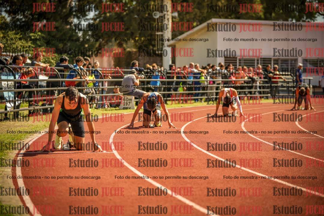 Fotos de los 400 m llanos de varones