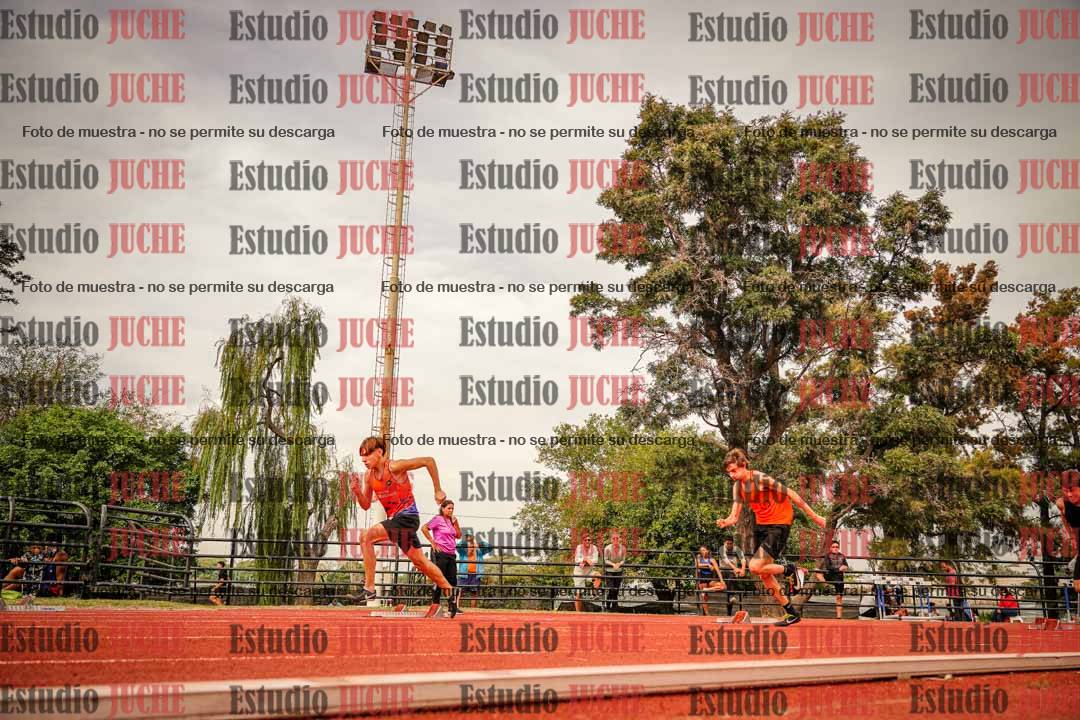 Fotos de los 200 m llanos de varones