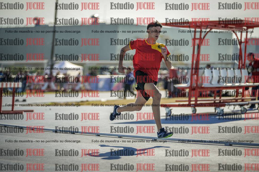 Fotos de los 400 m llanos de varones