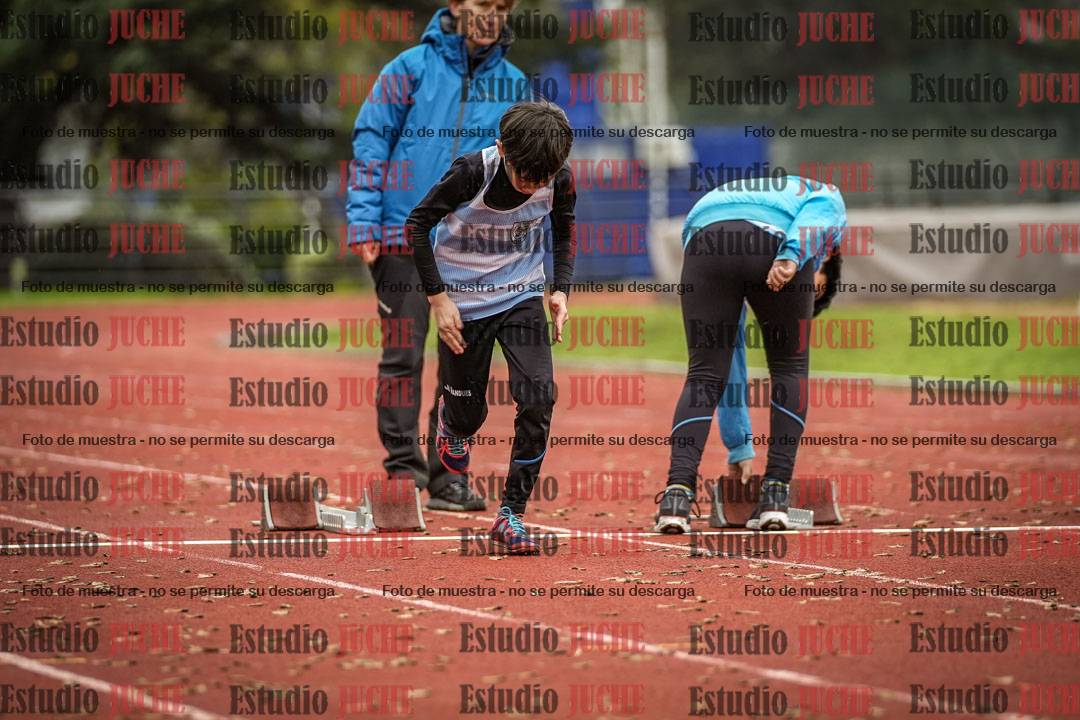 Fotos de los 50 m llanos de varones