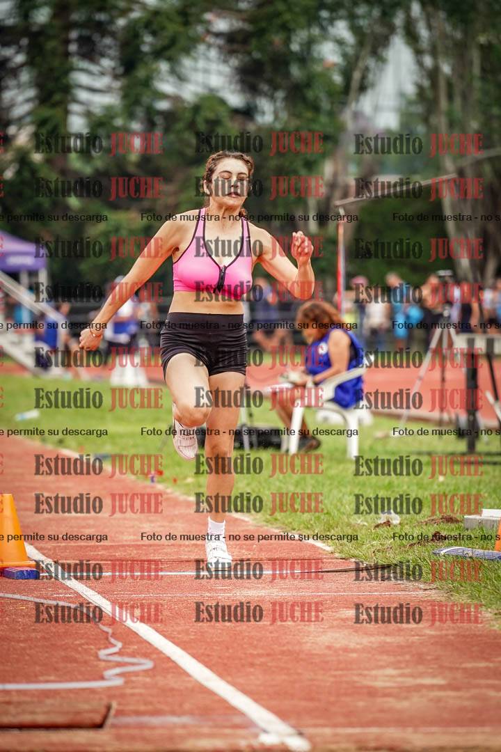 Fotos del salto triple - tabla de 8 y 10