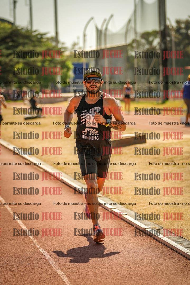 Fotos de los 3000 m llanos de varones