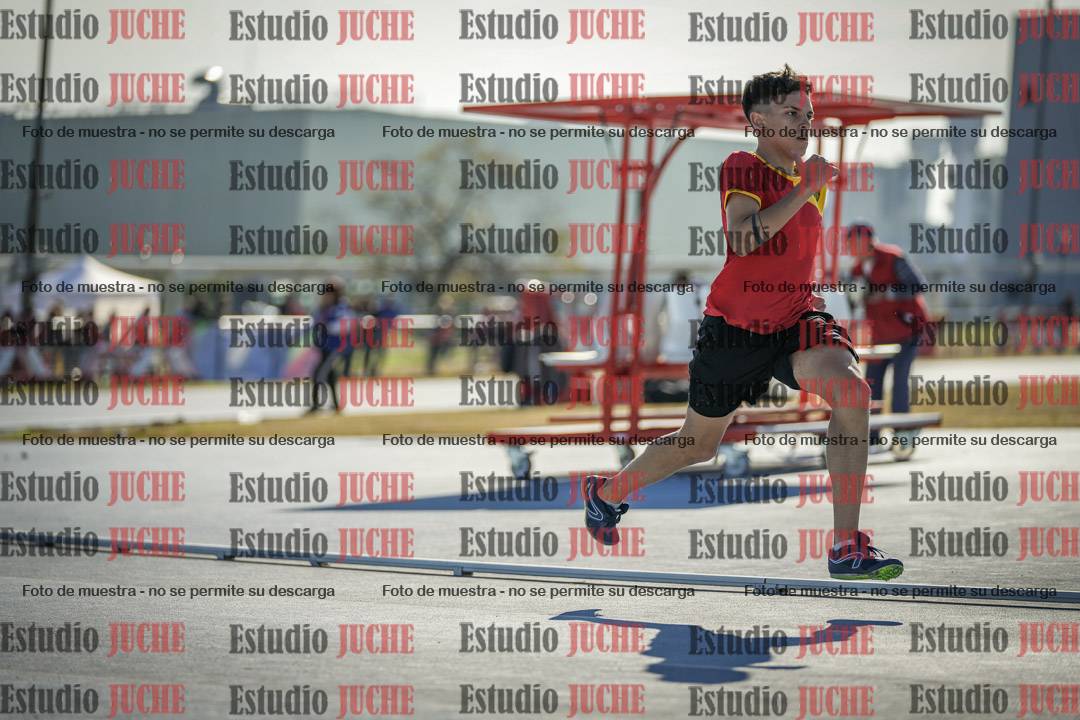 Fotos de los 400 m llanos de varones