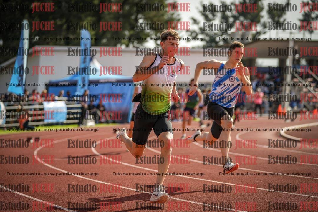 Fotos de los 400 m llanos de varones