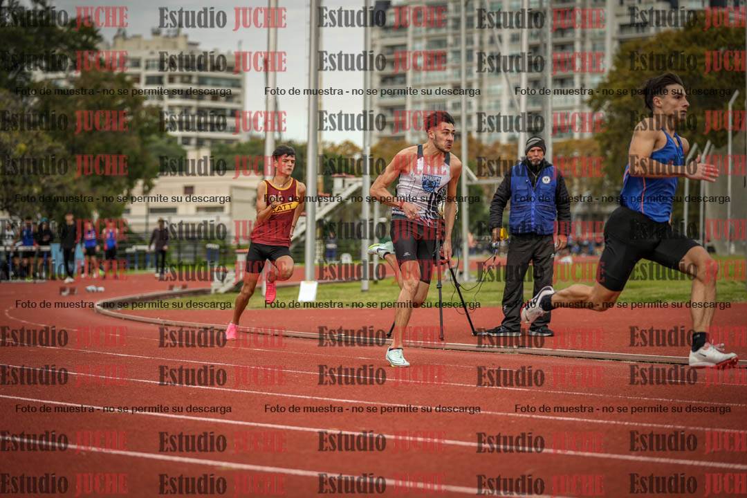 Fotos de los 200 m llanos de varones