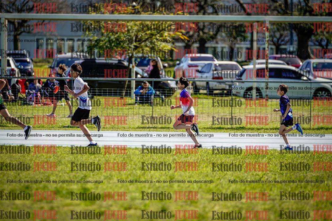 Fotos de los 1000 m llanos de varones