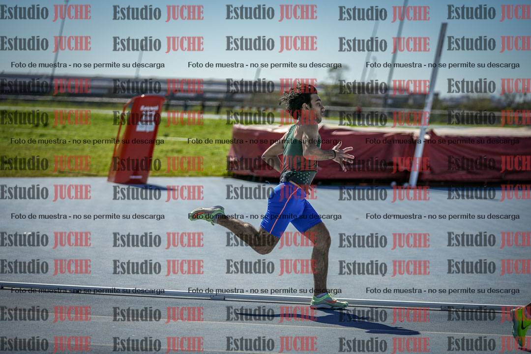 Fotos de los 800 m llanos de varones