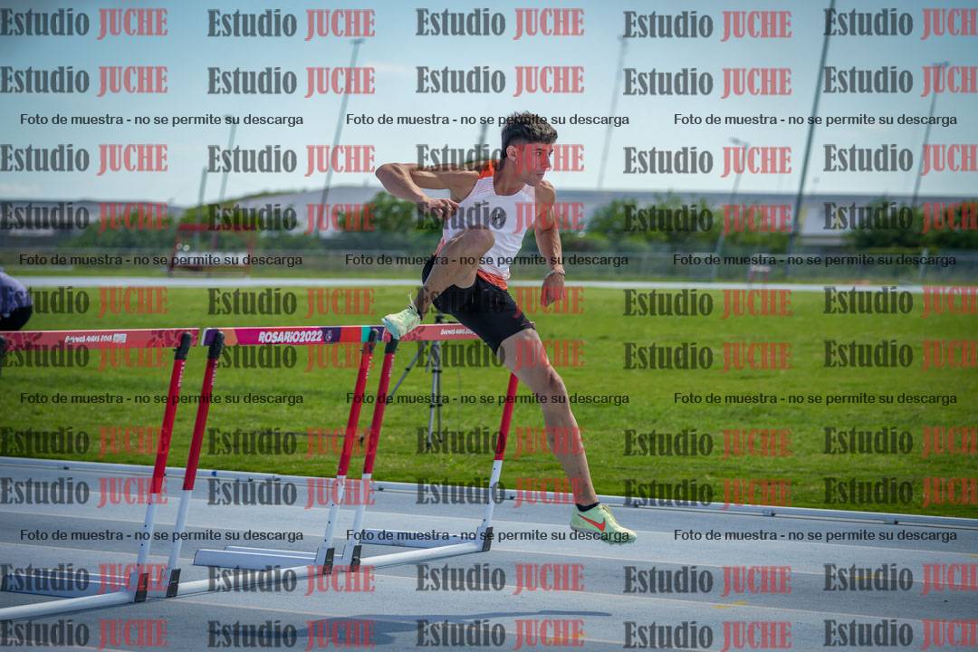 Fotos de los 60 m con vallas de varones