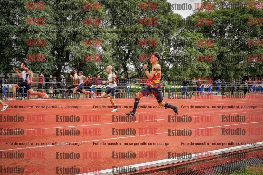 Fotos de los 100 m llanos de varones
