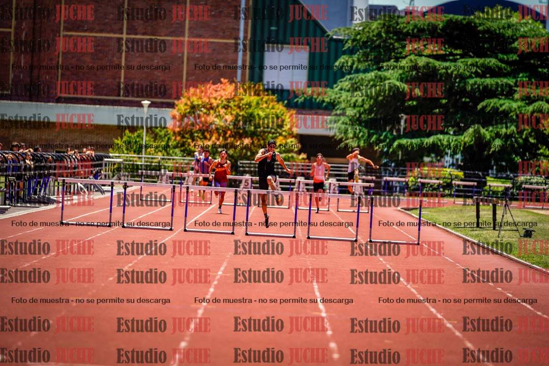 Fotos de los 400 m con vallas de varones