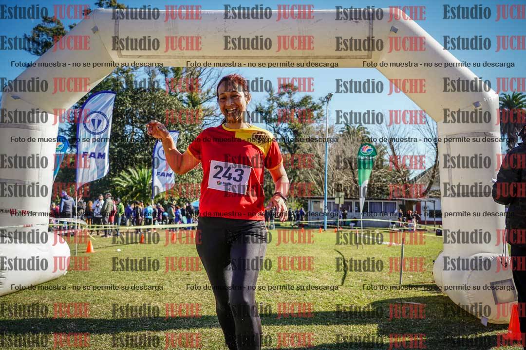 Fotos de la llegada del cross de 6000 m