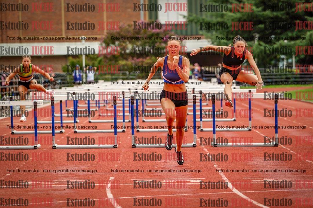 Fotos de los 100 m con vallas de mujeres