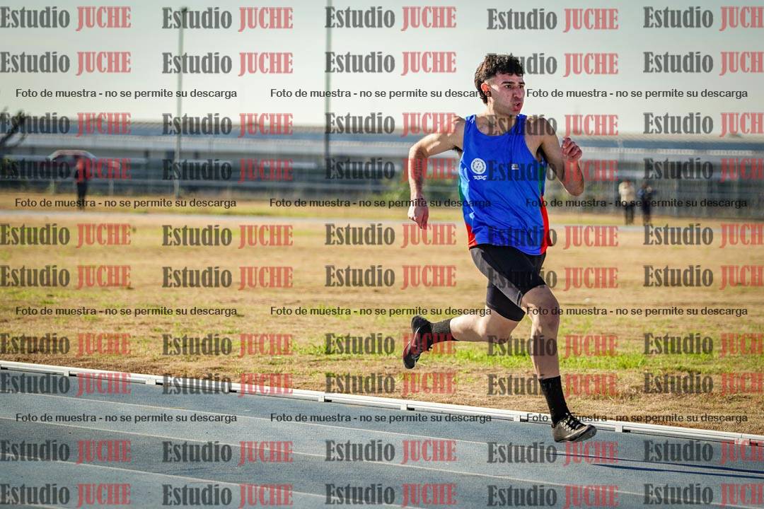 Fotos de los 400 m llanos de varones