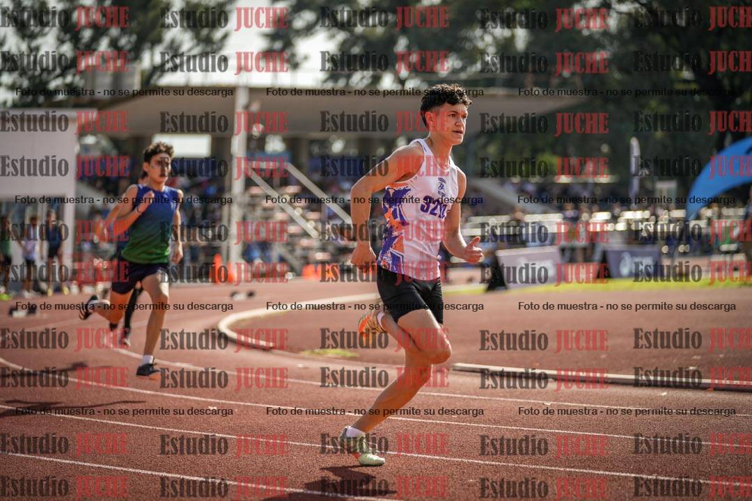 Fotos de los 400 m llanos de varones