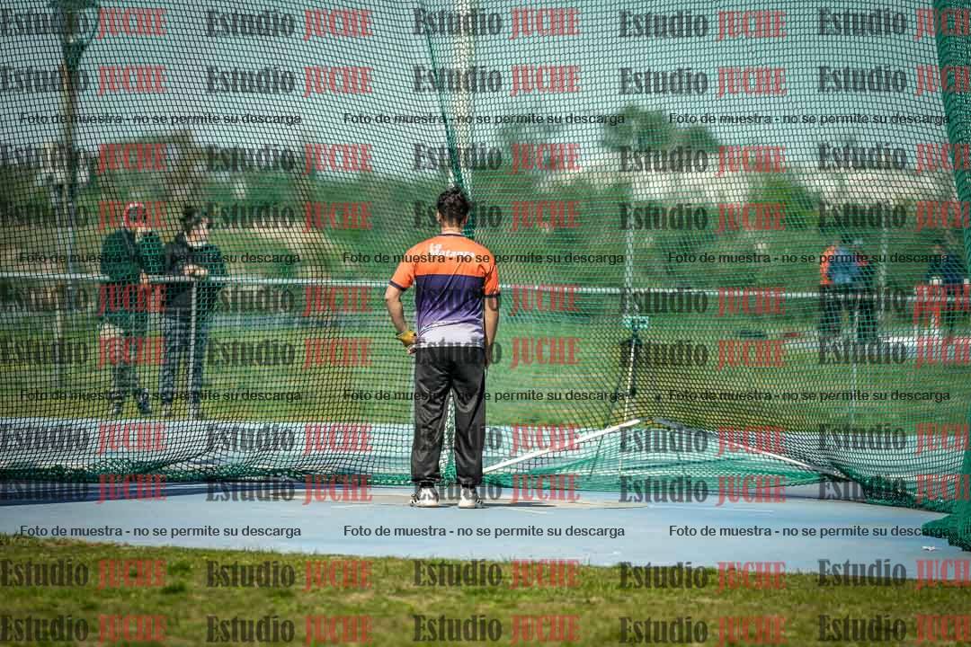 Fotos del lanzamiento de martillo de varones