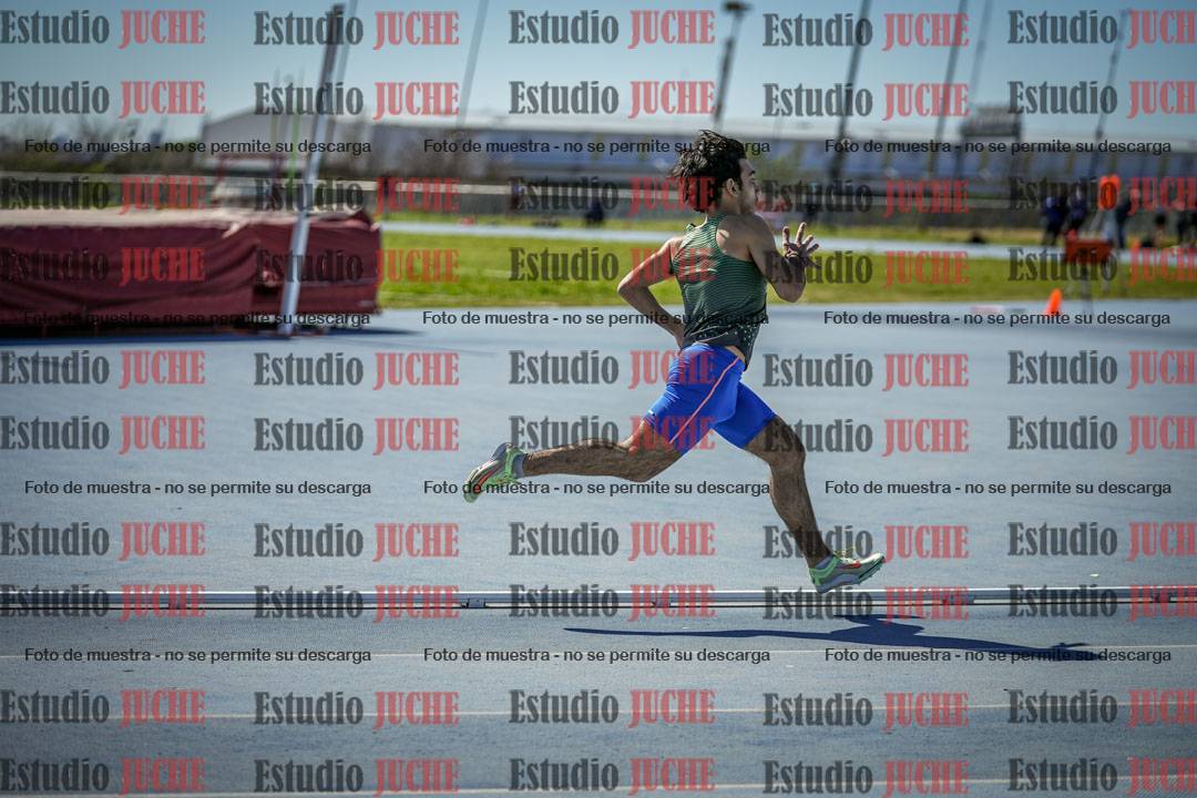 Fotos de los 800 m llanos de varones