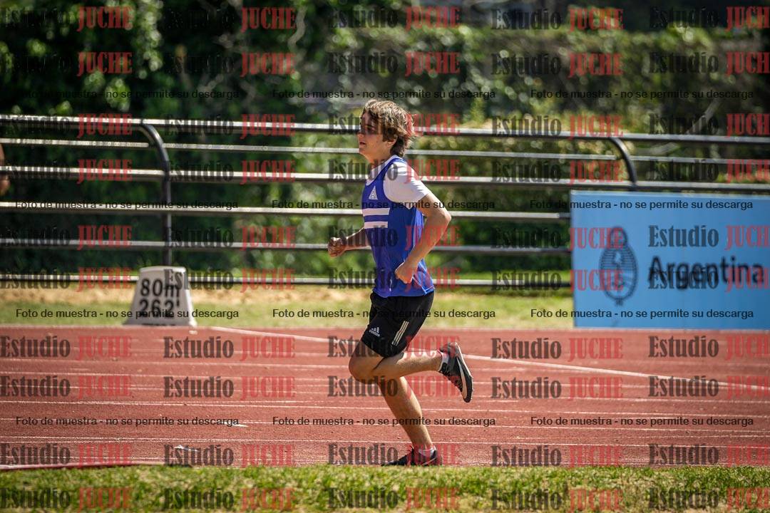Fotos de los 600 m llanos de varones - octatlón