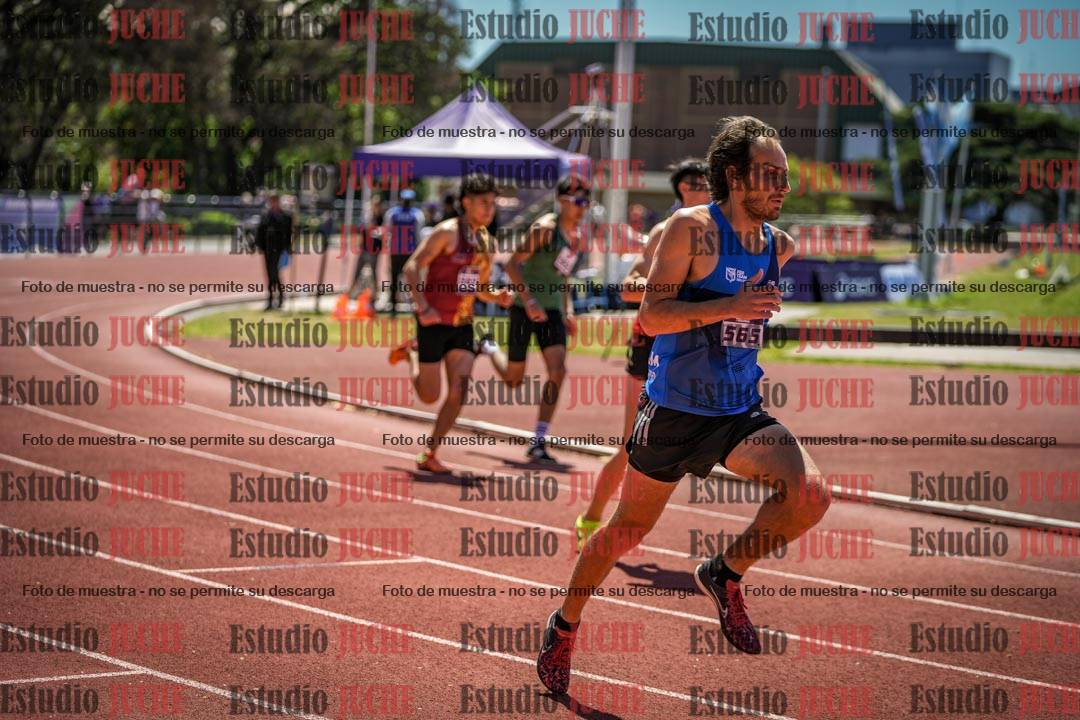 Fotos de los 800 m llanos de varones