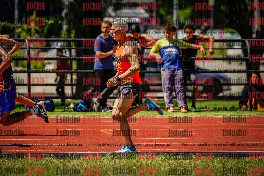 Fotos de los 800 m llanos de varones