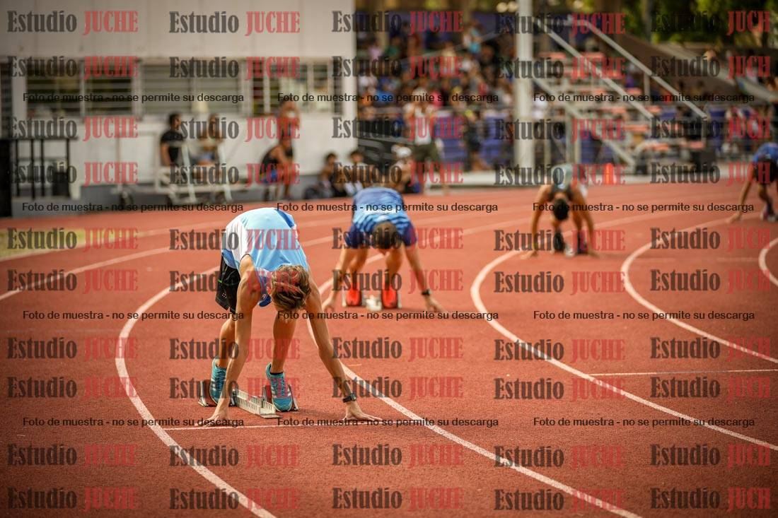 Fotos de los 400 m llanos de varones
