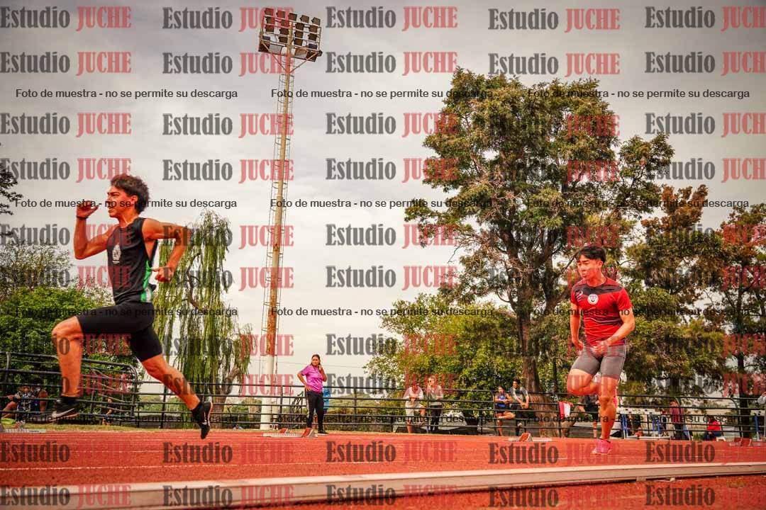 Fotos de los 200 m llanos de varones