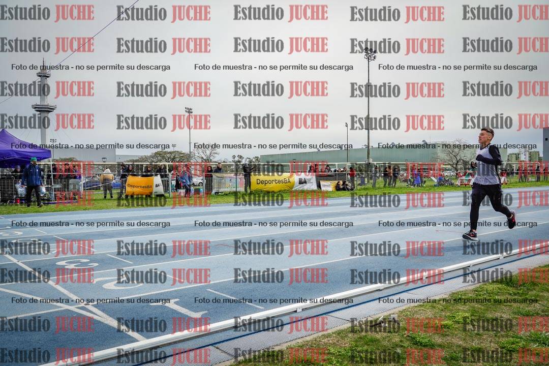 Fotos de los 800 m llanos de varones - U14