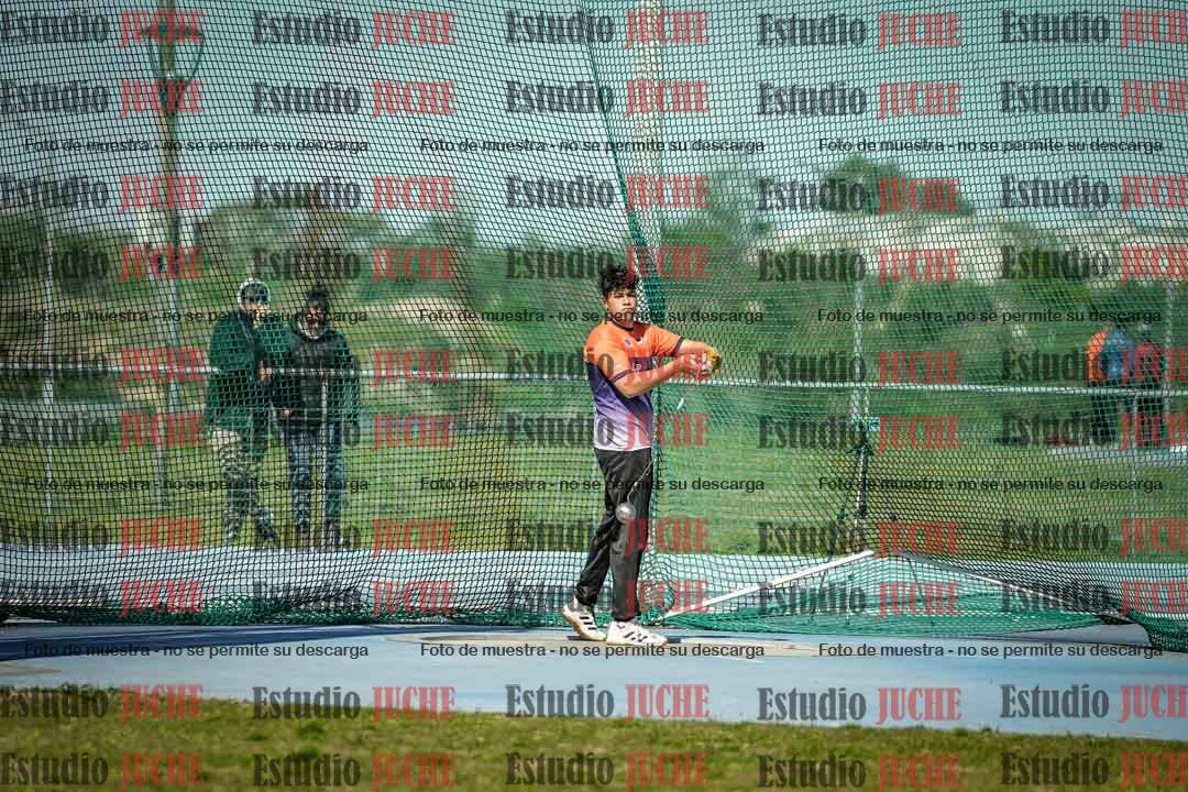 Fotos del lanzamiento de martillo de varones