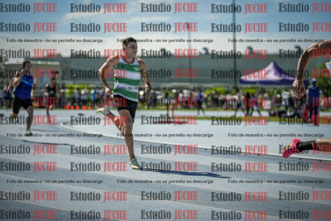 Fotos de los 400 m llanos de varones