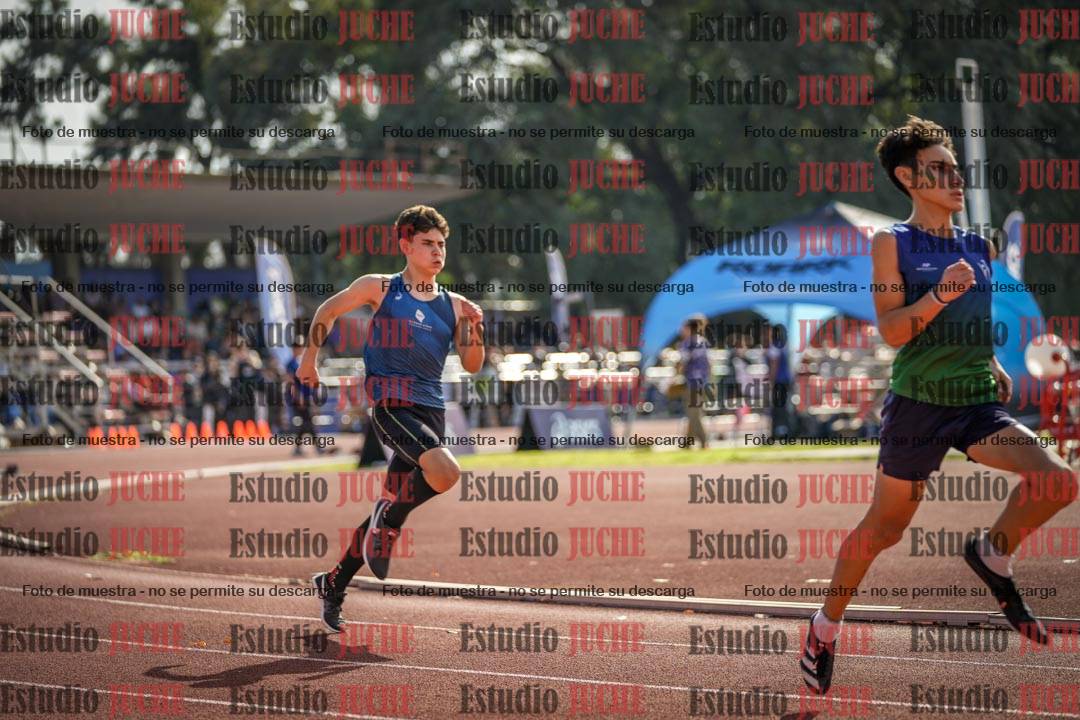 Fotos de los 400 m llanos de varones