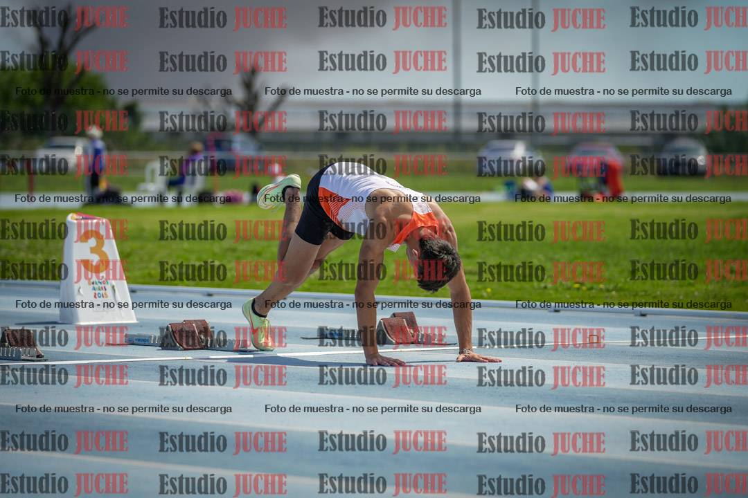 Fotos de los 60 m con vallas de varones