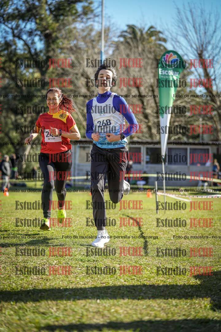 Fotos de la llegada del cross de 6000 m