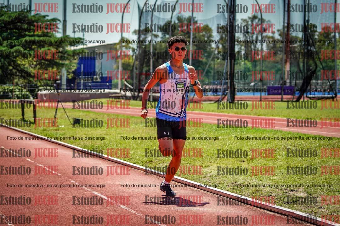 Fotos de los 800 m llanos de varones