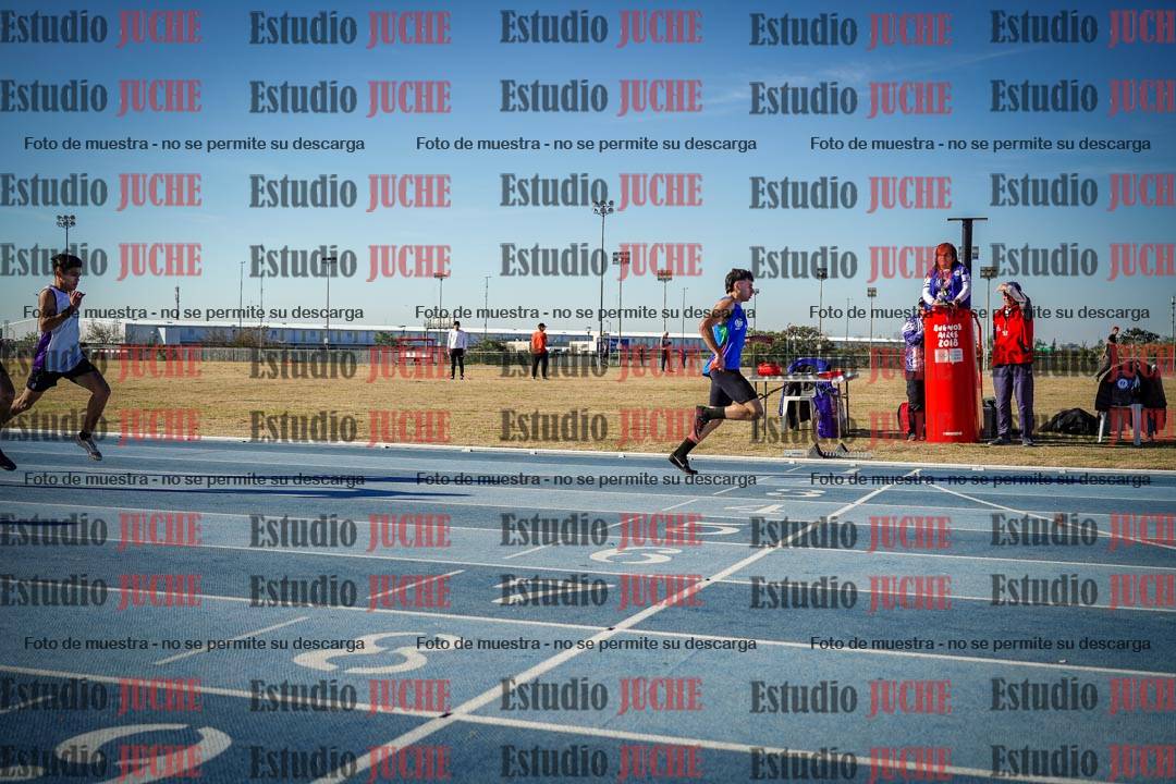 Fotos de los 400 m llanos de varones