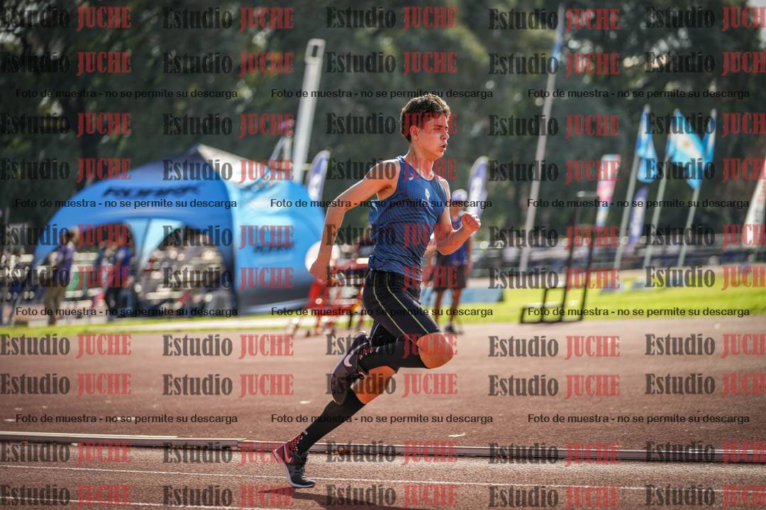 Fotos de los 400 m llanos de varones