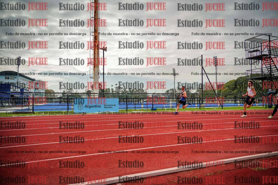 Fotos de los 200 m llanos de varones
