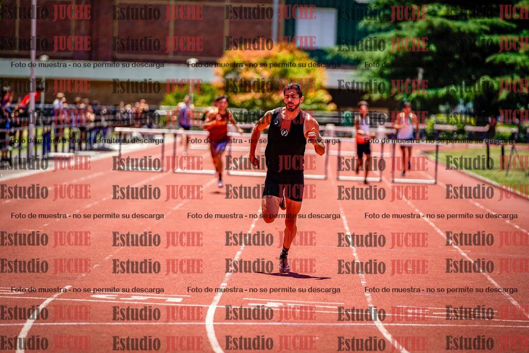 Fotos de los 400 m con vallas de varones