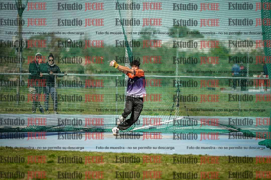 Fotos del lanzamiento de martillo de varones