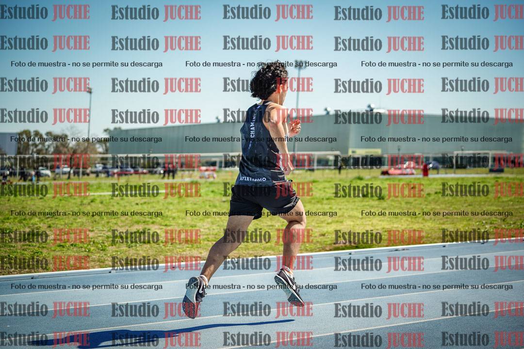 Fotos de los 800 m llanos de varones