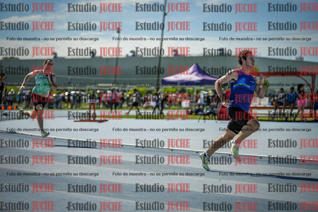 Fotos de los 400 m llanos de varones