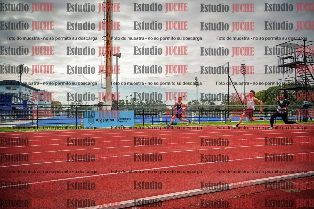 Fotos de los 200 m llanos de varones