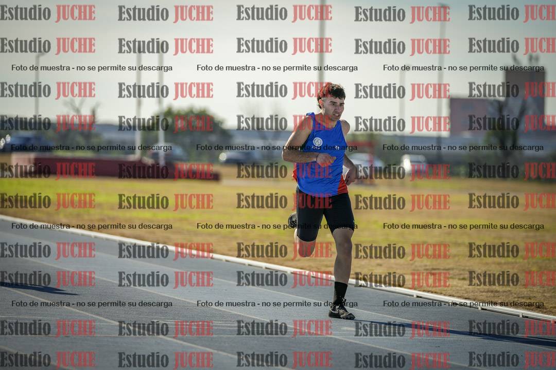 Fotos de los 400 m llanos de varones
