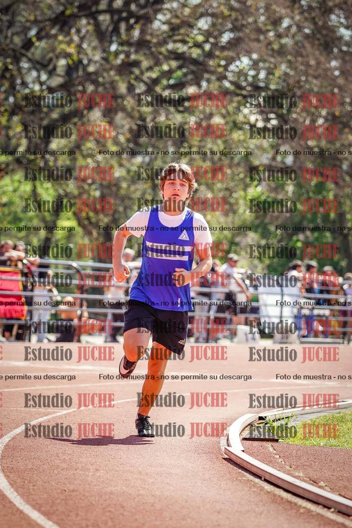 Fotos de los 600 m llanos de varones - octatlón